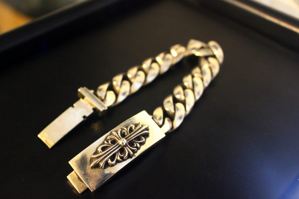 定価4.5万円くらい 確実本物 Chrome hearts クロムハーツ キャップ cap スナップバック snap back  2023年最新版クロムハーツの定価一覧を公開！